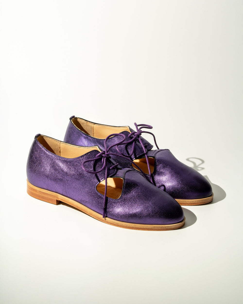 marleys Purple Ava Derby, three-quarter view