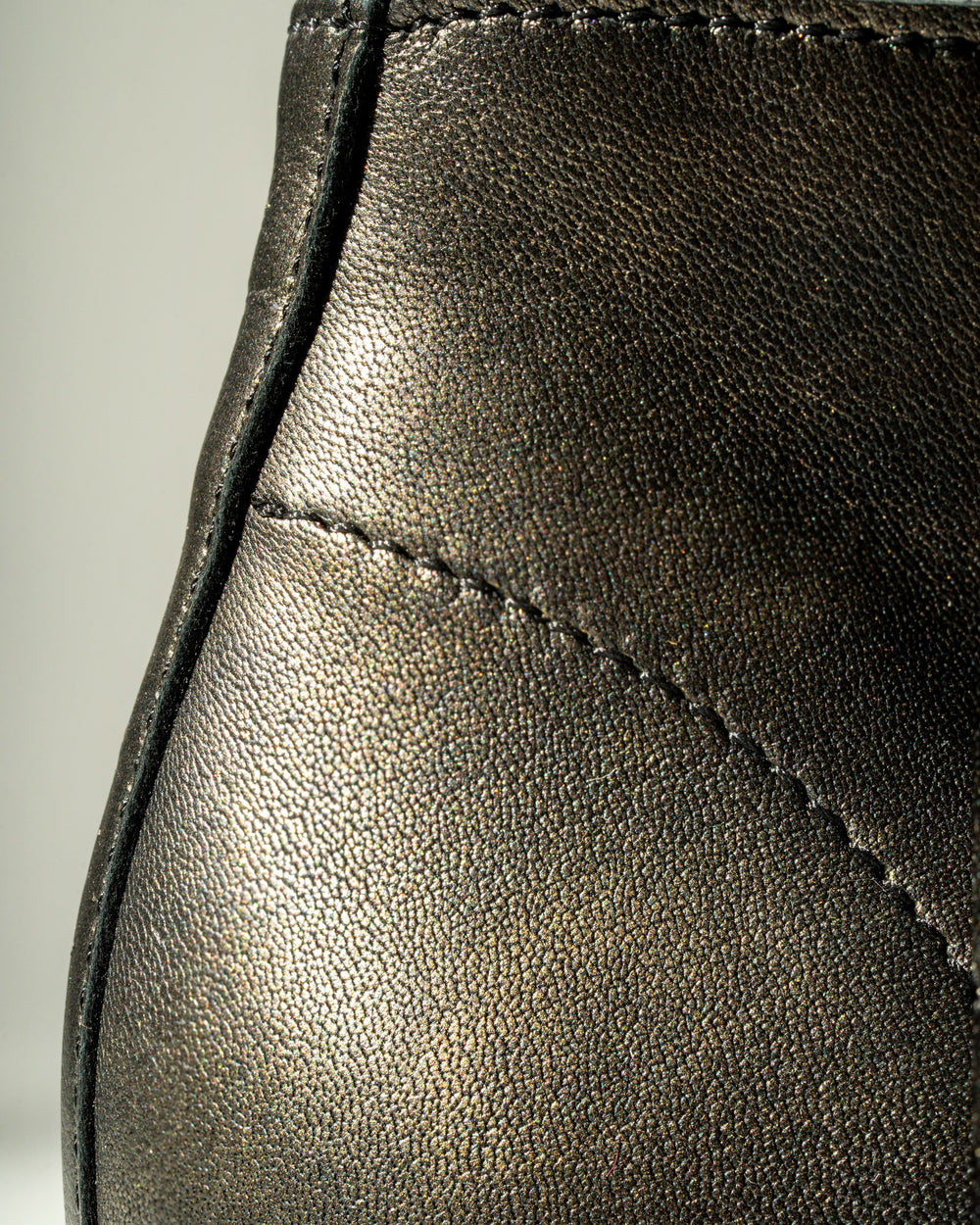 Juniper Cat Desert Boot, leather detail