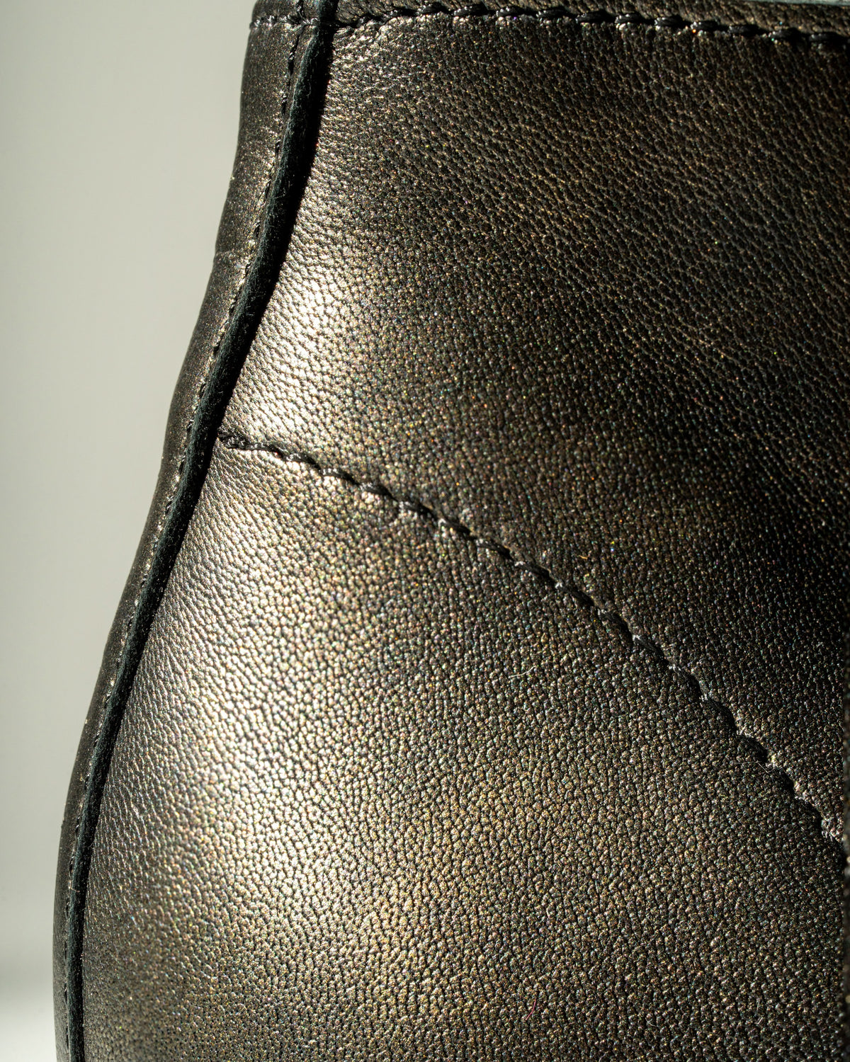 Juniper Cat Desert Boot, leather detail