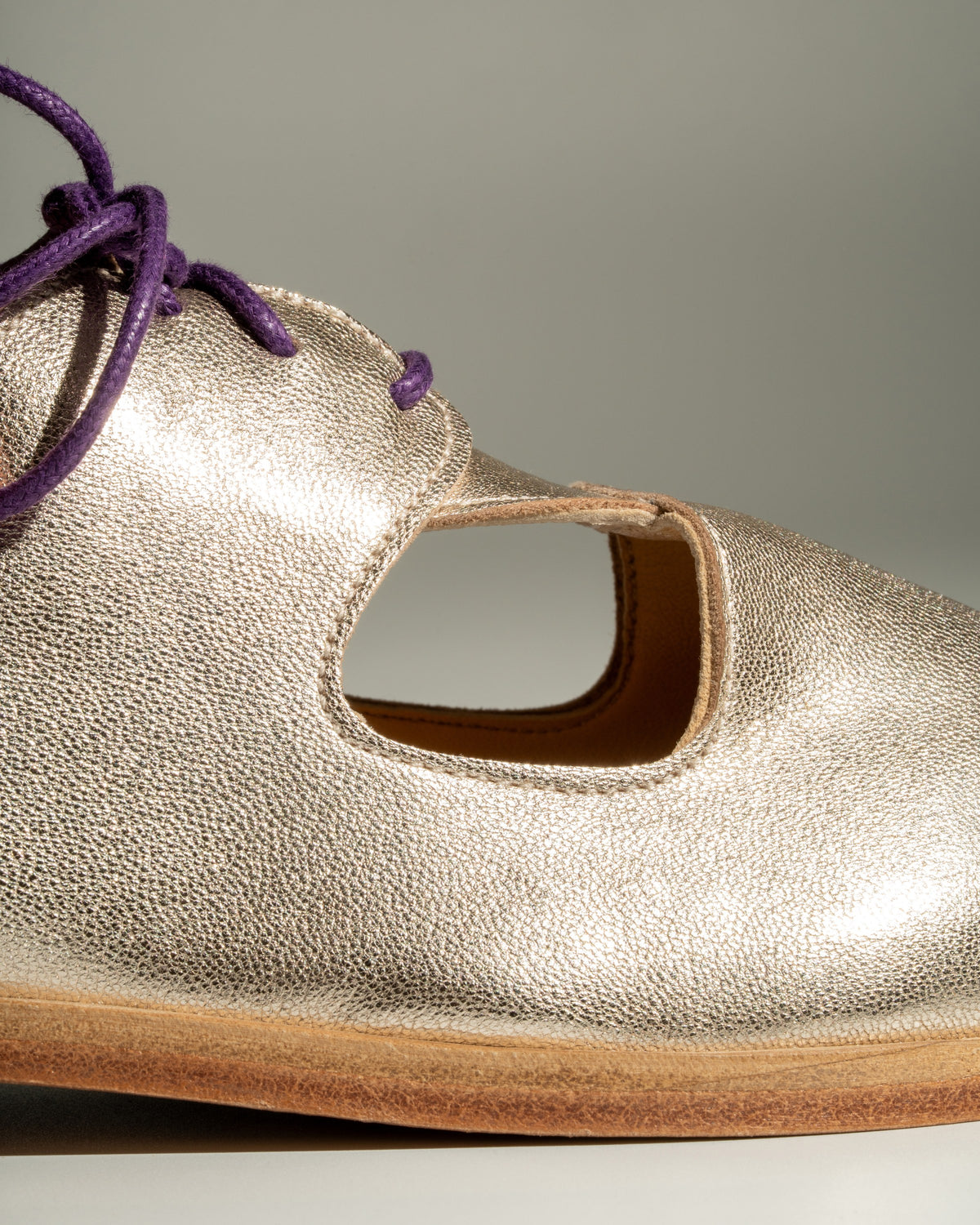 Platinum Ava Derby, leather and cut-out close-up